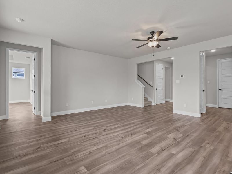 Spacious, unfurnished interior of a new home in Potranco Oaks, Castroville (Image 27). Spacious, unfurnished interior of a new home in Potranco Oaks, Castroville (Image 27).