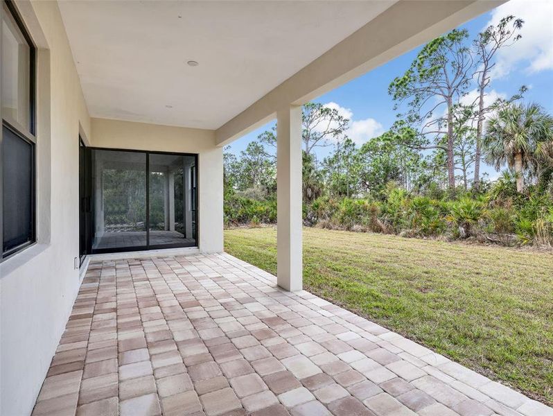Exterior details and patio area of a home in , Port Charlotte (Image 30).