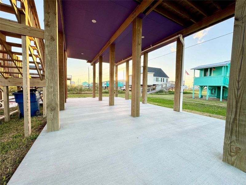 Ample Parking underneath Home with Double Driveway Ample Parking underneath Home with Double Driveway