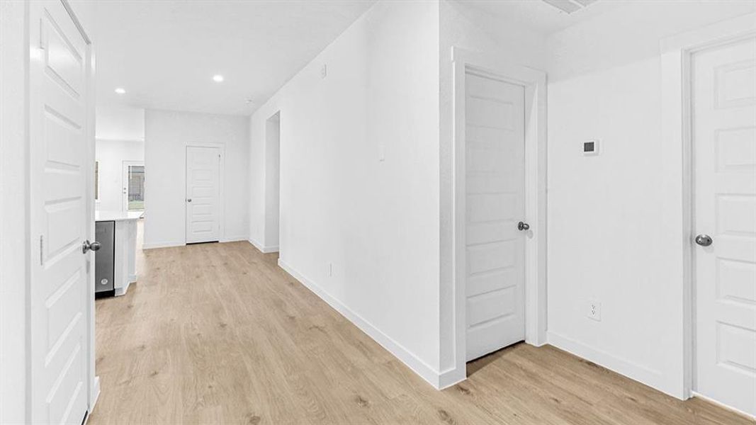 Spacious, unfurnished interior of a new home in Tamarron, Fulshear (Image 10).