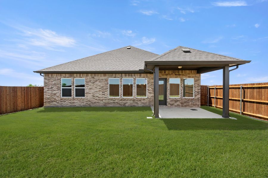 Representative exterior details of a home built from the Liberty by Rockwell Homes in Wildflower Ranch, Fort Worth (Image 33). Representative exterior details of a home built from the Liberty by Rockwell Homes in Wildflower Ranch, Fort Worth (Image 33).