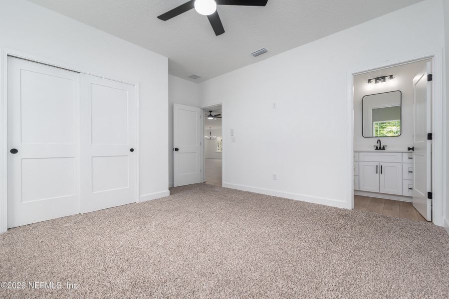 Spacious, unfurnished interior of a new home in , Starke (Image 20).