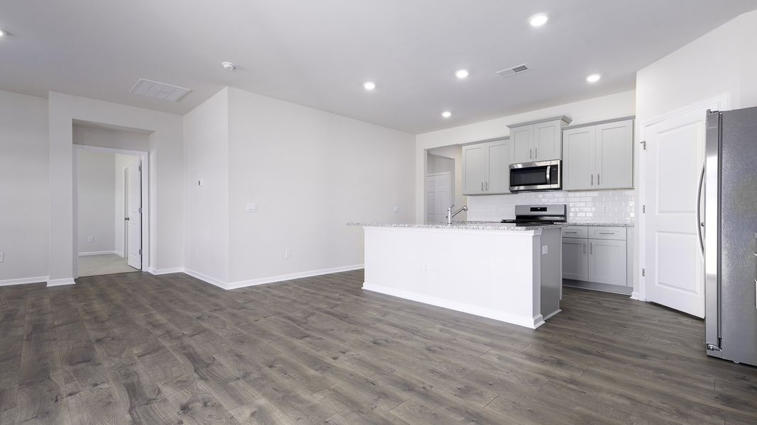 Spacious, unfurnished interior of a new home in Bryson Park, Lexington (Image 16).