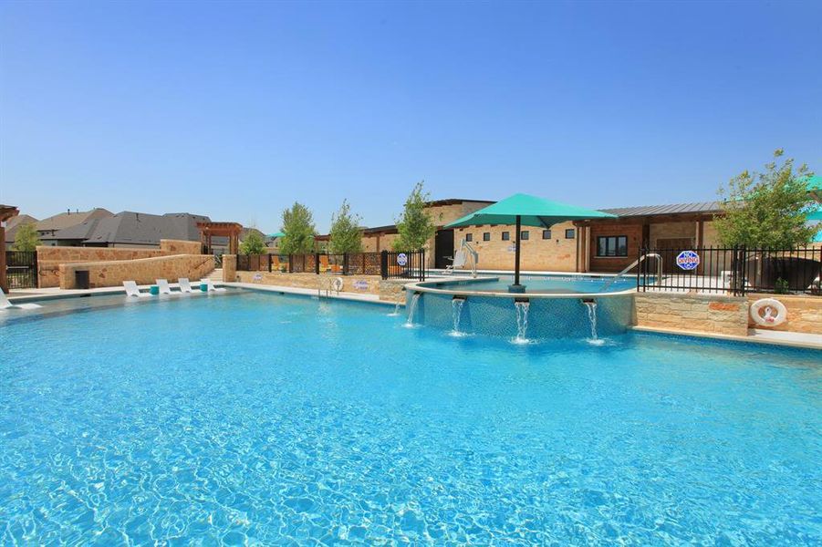 Resort- Style Pool