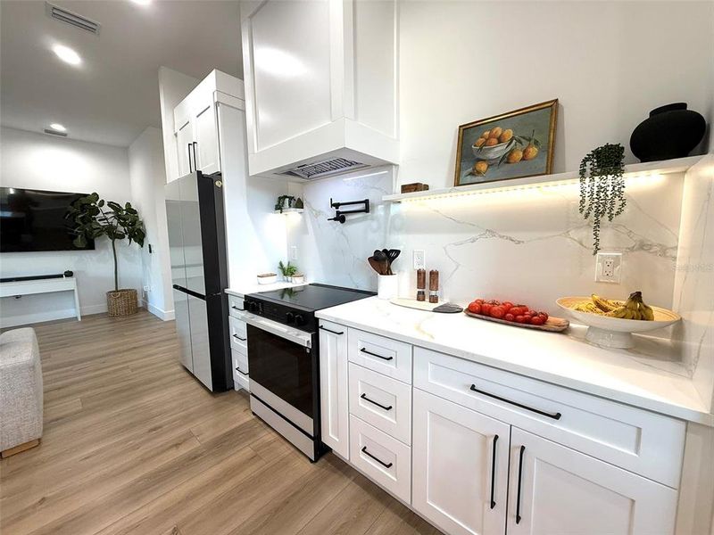 Furnished interior view inside a new home in , Port Charlotte (Image 17).