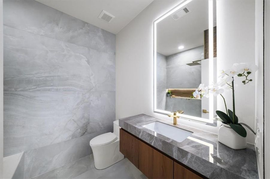 Furnished interior view inside a new home in , Atlanta (Image 30).