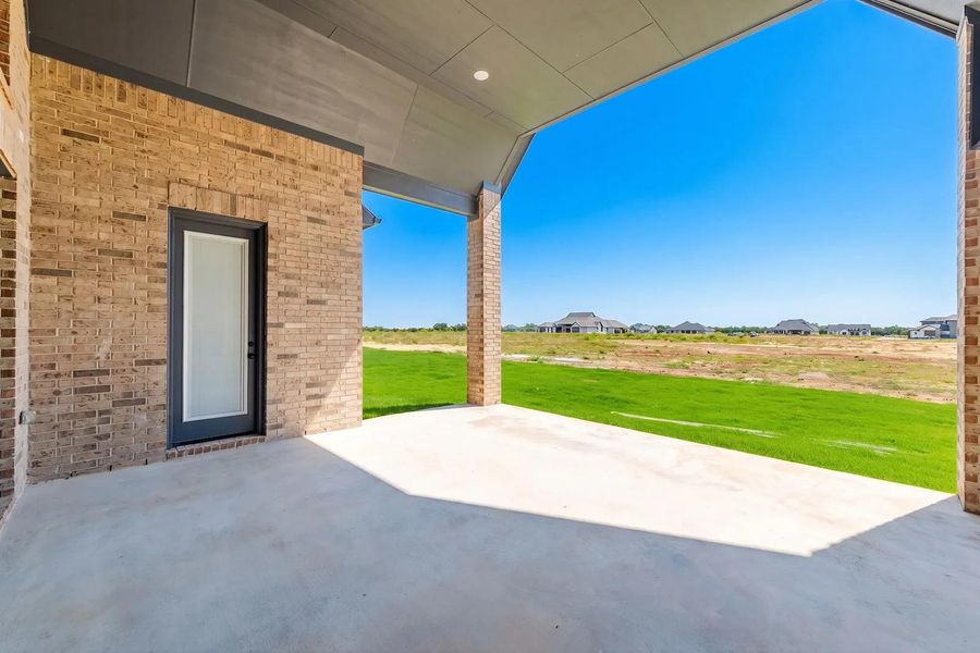 Elmsdale IV B Outdoor living area
