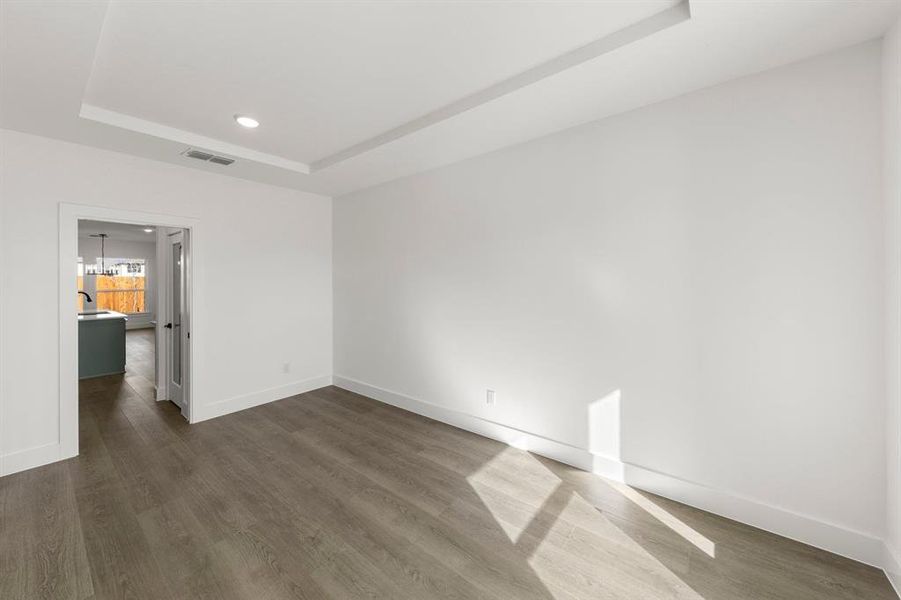 Spacious, unfurnished interior of a new home in Valencia on The Lake, Little Elm (Image 21).