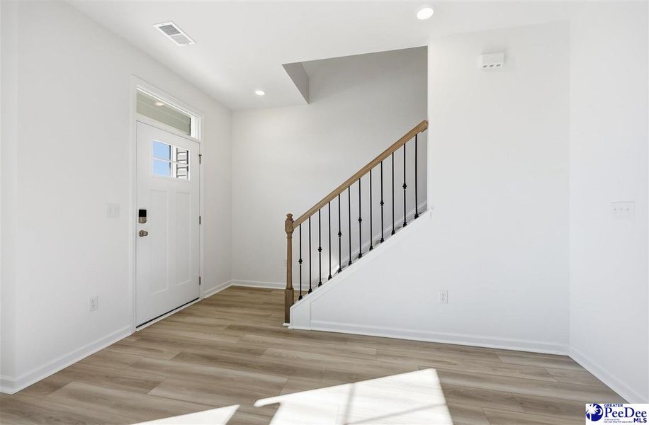 Spacious, unfurnished interior of a new home in Spring Haven, Florence (Image 19).