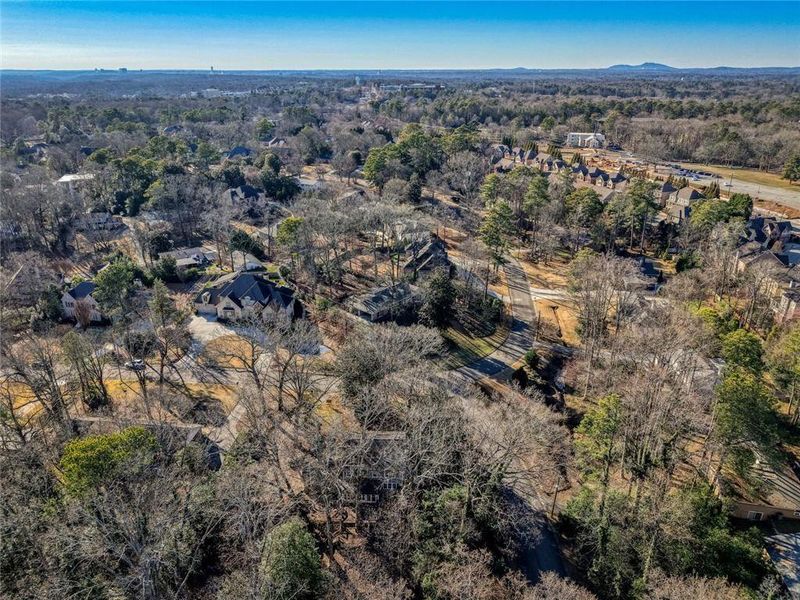 Image 10 of a home in .