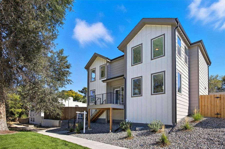 Image 47 of a home in .