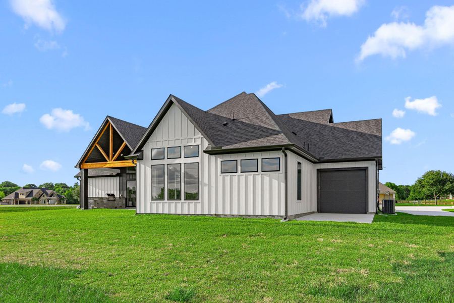 Exterior details and patio area of a home in , Bellville (Image 29).