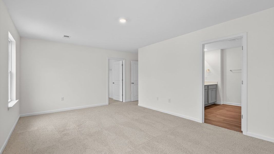 Spacious, unfurnished interior of a new home in Laurel Oaks, Sanford (Image 20). Spacious, unfurnished interior of a new home in Laurel Oaks, Sanford (Image 20).