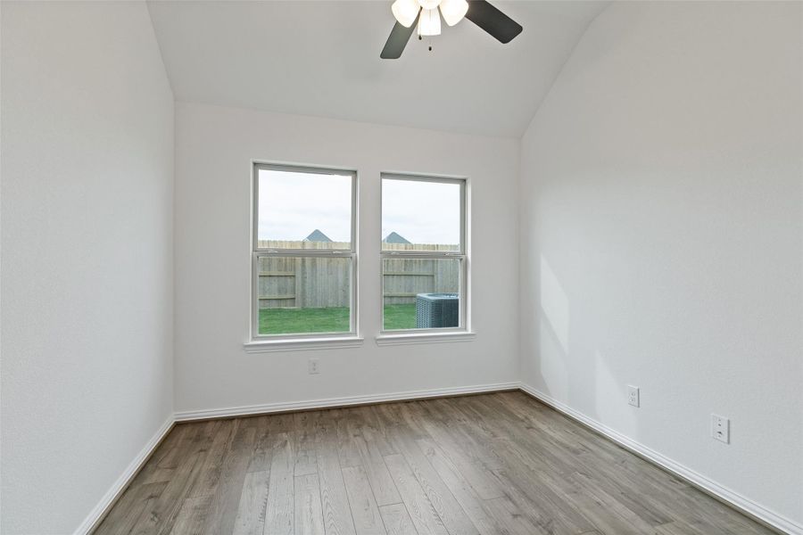 Spacious, unfurnished interior of a new home in Oakwood Estates, Waller (Image 20).
