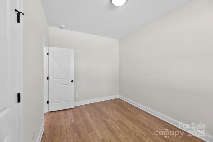 Spacious, unfurnished interior of a new home in , Monroe (Image 28).