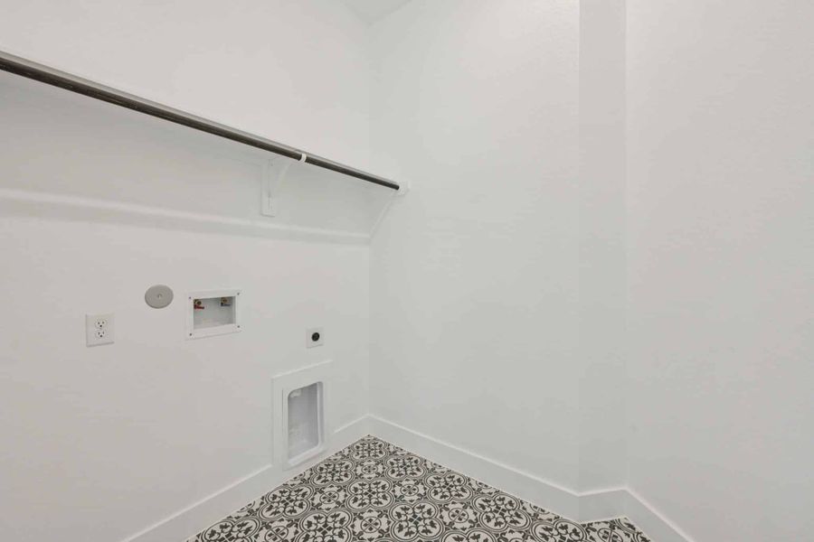 Spacious, unfurnished interior of a new home in The Woodlands Hills, Willis (Image 31).