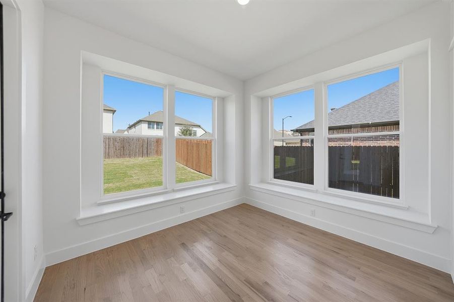 Spacious, unfurnished interior of a new home in Tavolo Park, Fort Worth (Image 22).