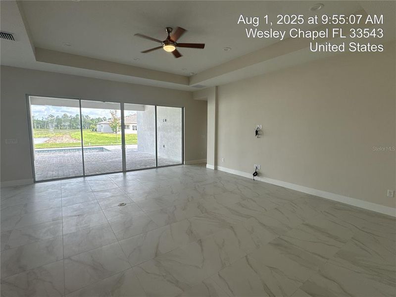 Spacious, unfurnished interior of a new home in Valencia Ridge, Wesley Chapel (Image 32).