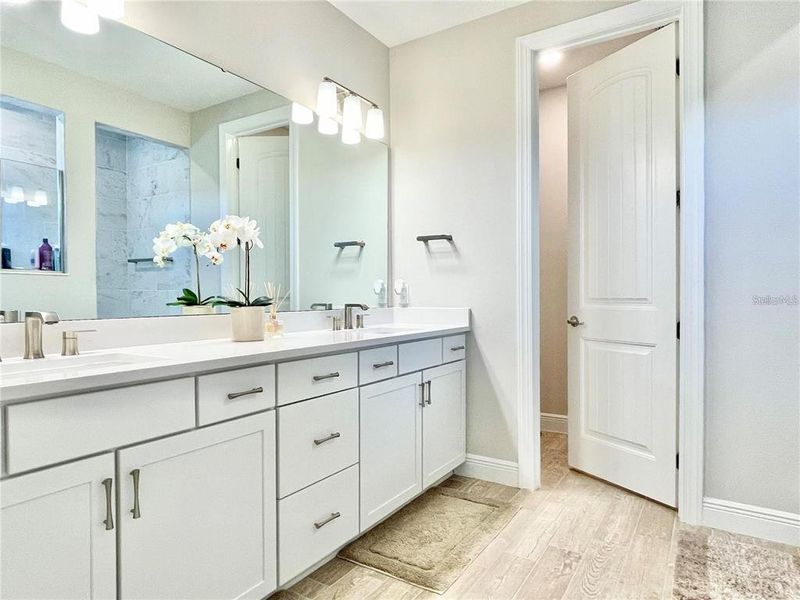 Furnished interior view inside a new home in Parkview Reserve, Orlando (Image 55).
