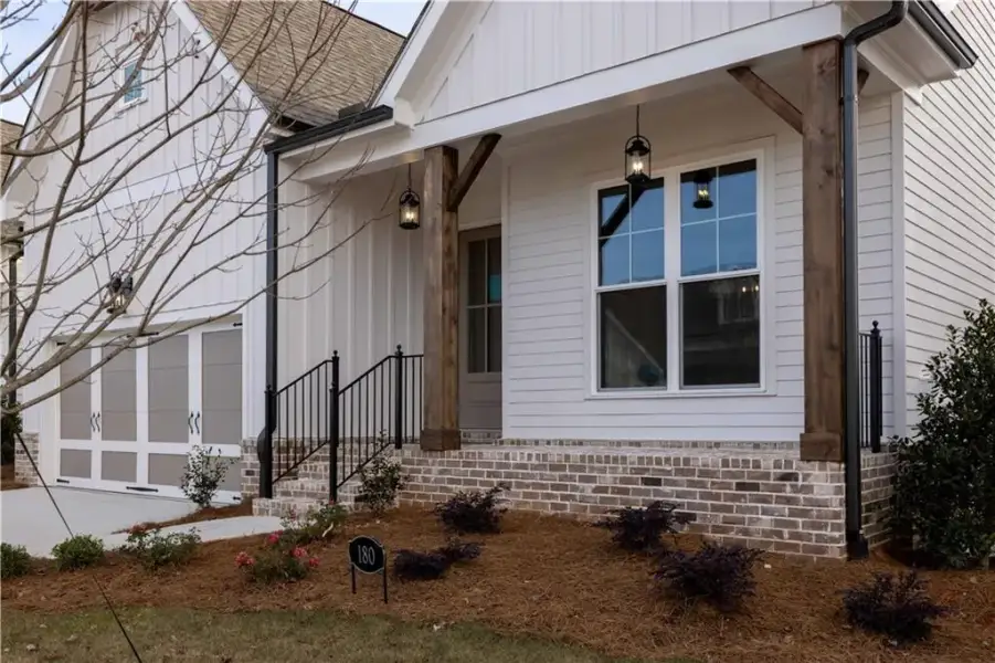 Exterior details and patio area of a home in Aberdeen, Hoschton (Image 3).
