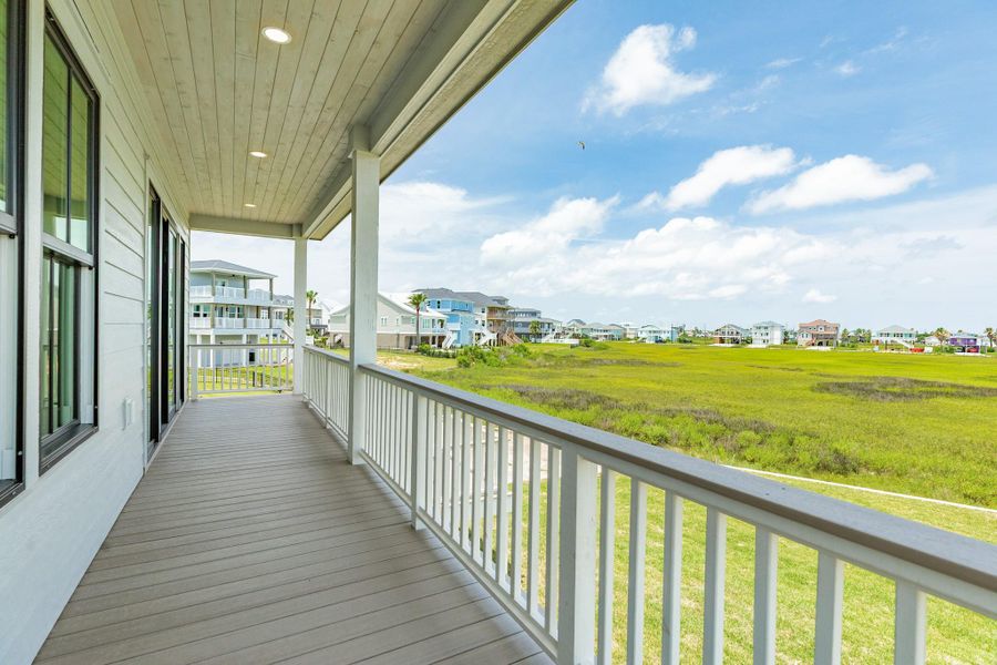 Exterior details and patio area of a home in , Galveston (Image 30).