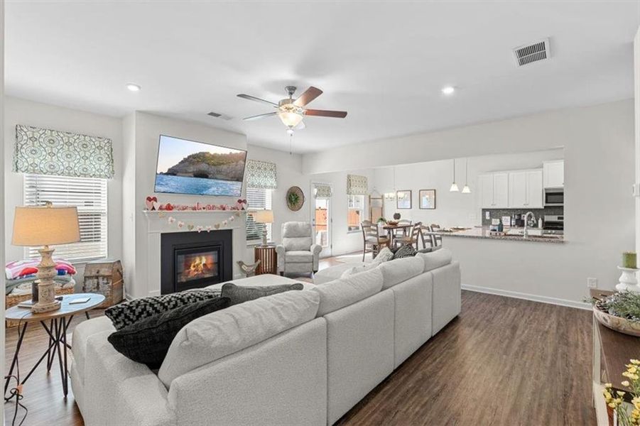 Furnished interior view inside a new home in Jackson Farm, Cartersville (Image 10).