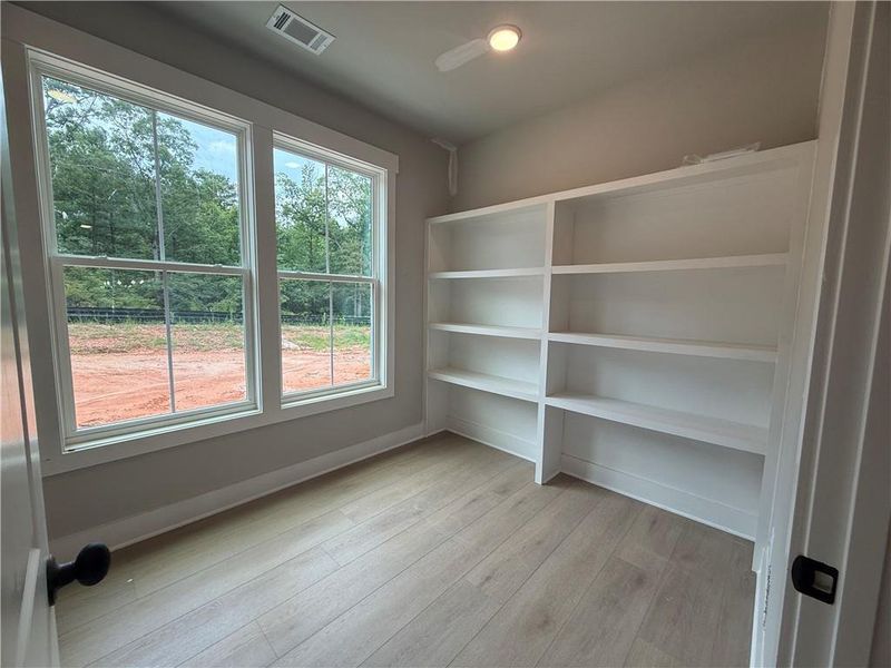 Spacious, unfurnished interior of a new home in , Monroe (Image 5).
