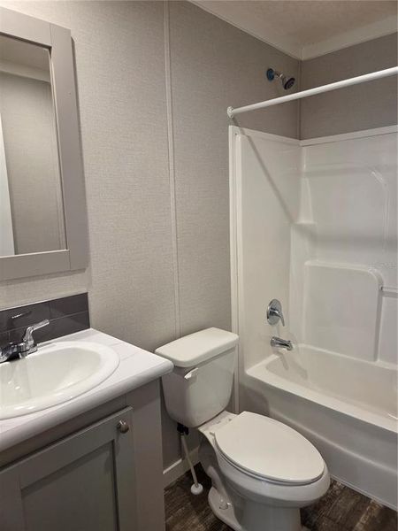 Furnished interior view inside a new home in , Plant City (Image 6).