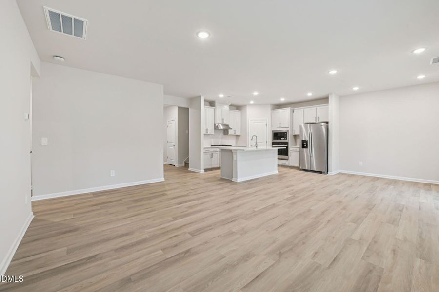 9-web-or-mls-Raleigh - Oak Manor - 133 K