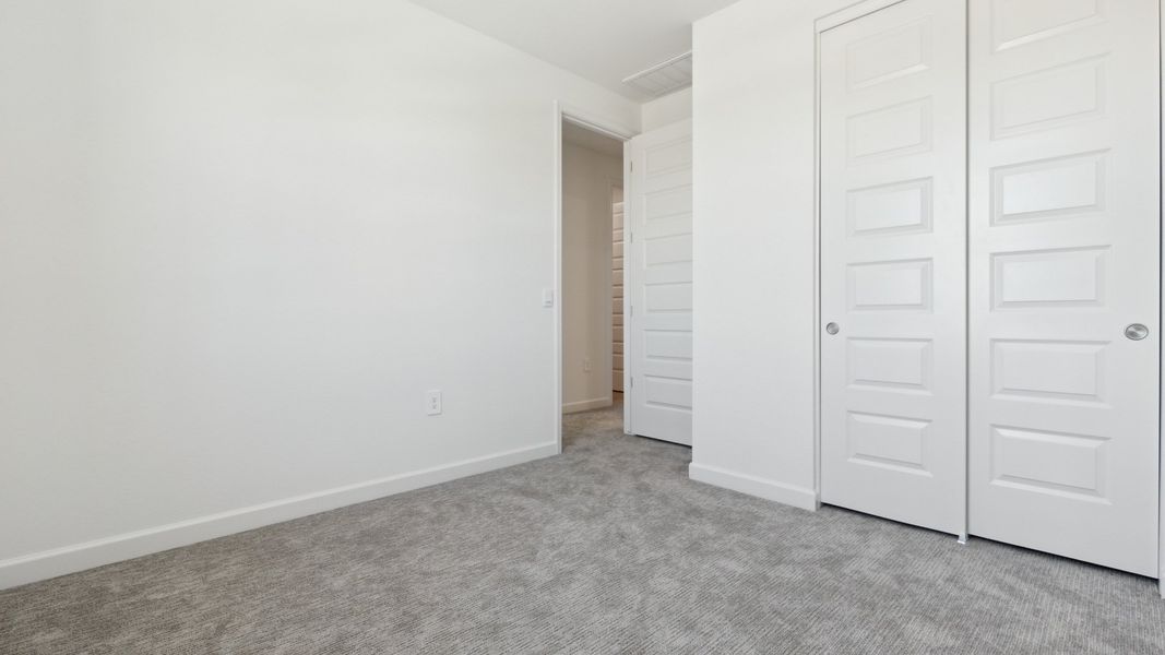 Spacious, unfurnished interior of a new home in Avance, Phoenix (Image 19).