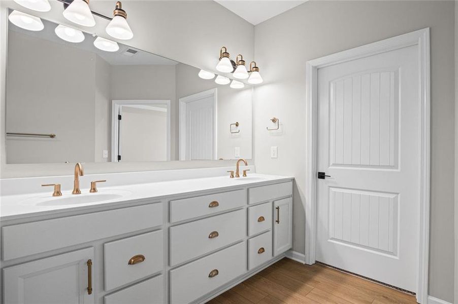 Furnished interior view inside a new home in Laurel Farms, Dallas (Image 9). Furnished interior view inside a new home in Laurel Farms, Dallas (Image 9).