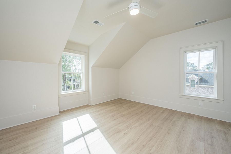 Spacious, unfurnished interior of a new home in , Mount Pleasant (Image 33).