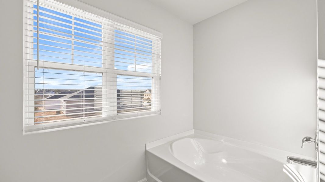 Close-up of interior finishes inside a home in Captain's Corner, Grovetown (Image 9).