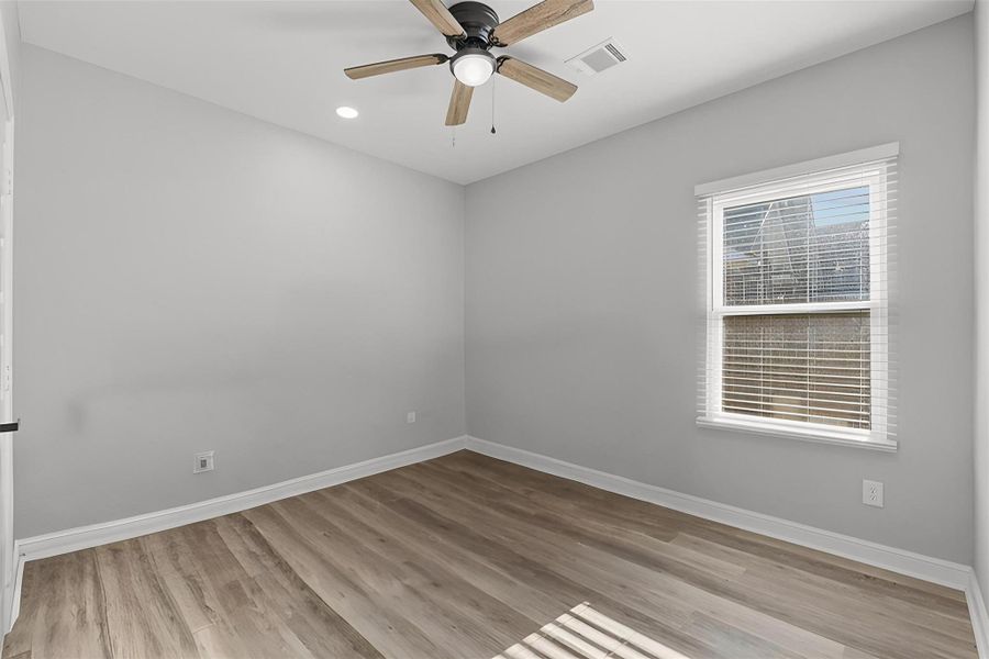 Spacious, unfurnished interior of a new home in , Houston (Image 20).