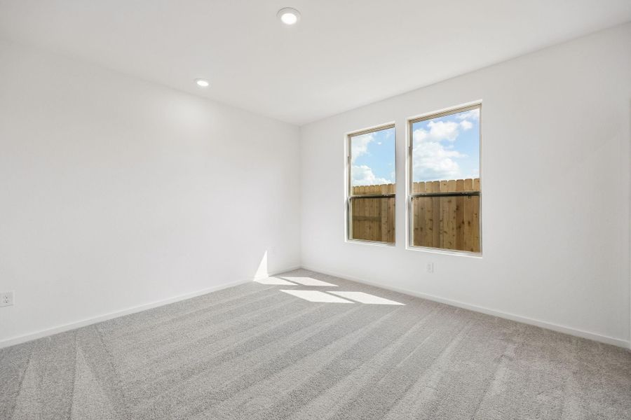 Spacious, unfurnished interior of a new home in Crosby Farms, Crosby (Image 18).