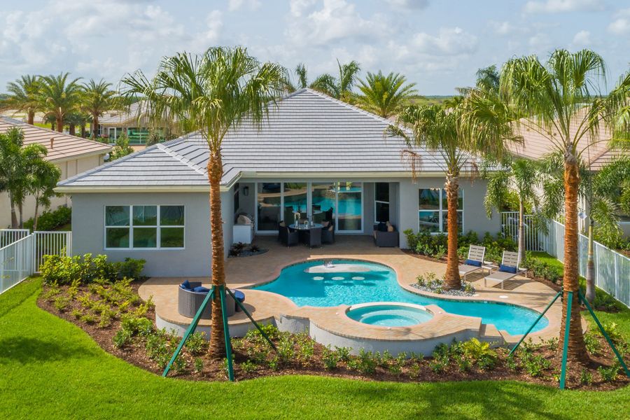 Representative exterior details of a home built from the Julia by GL Homes in Valencia Parc at Riverland, Port St. Lucie (Image 4).