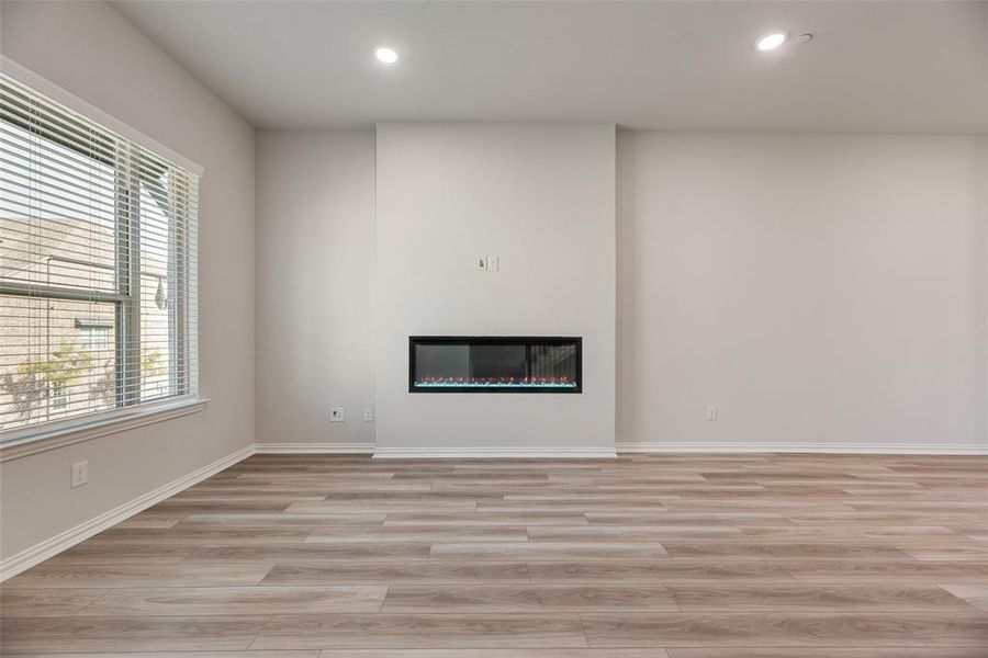 Spacious, unfurnished interior of a new home in Wade Settlement Townhomes, Frisco (Image 16).