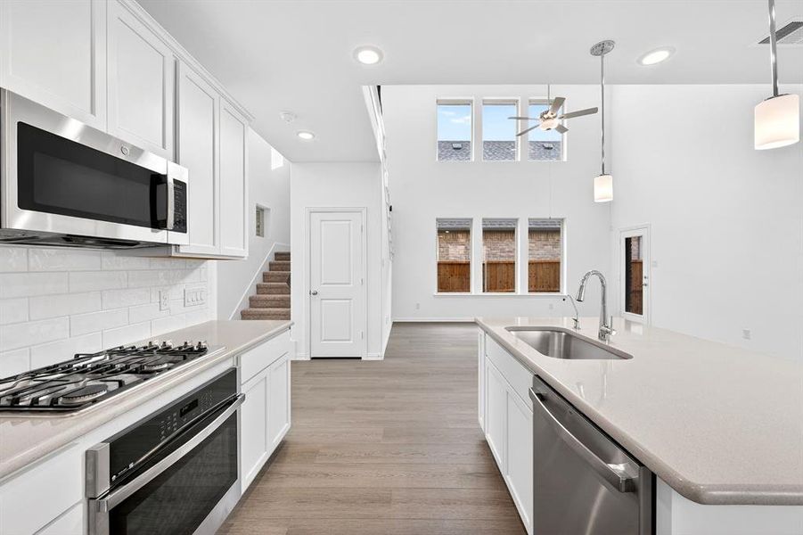 Furnished interior view inside a new home in Tarrytown, Crowley (Image 7).