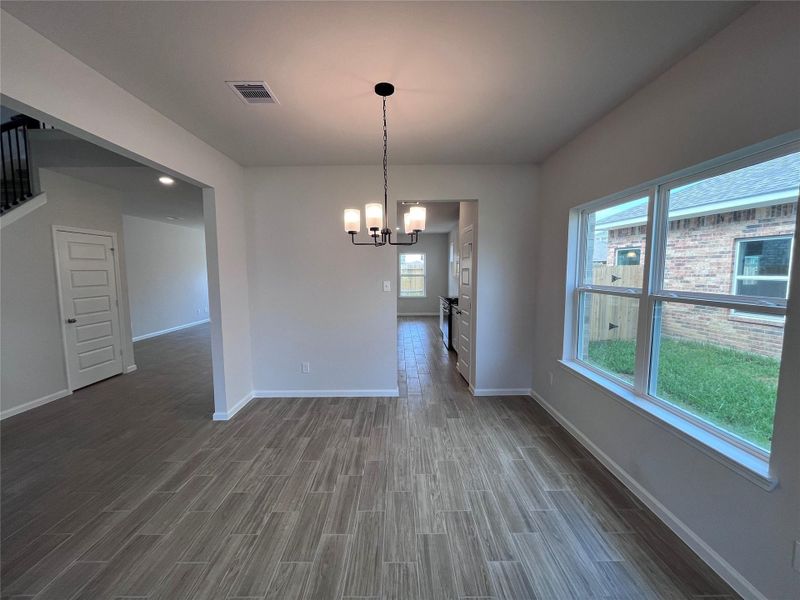 Spacious, unfurnished interior of a new home in Kendall Lakes, Alvin (Image 12). Spacious, unfurnished interior of a new home in Kendall Lakes, Alvin (Image 12).
