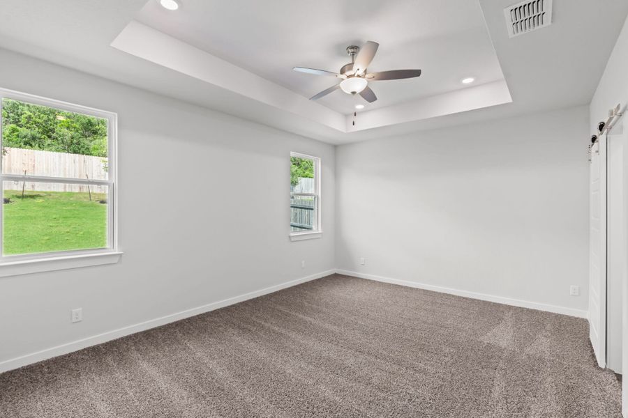 Spacious, unfurnished interior of a new home in The Meadows at Hunters Ranch, San Antonio (Image 21).