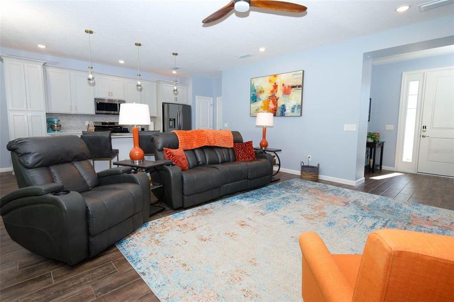 Furnished interior view inside a new home in , Mount Dora (Image 8).