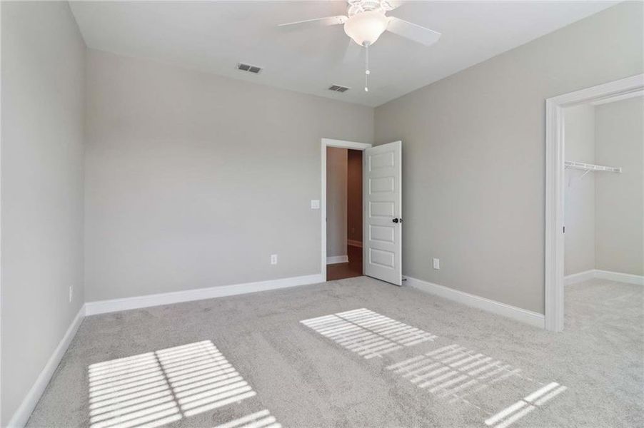 Spacious, unfurnished interior of a new home in , Dawsonville (Image 26).