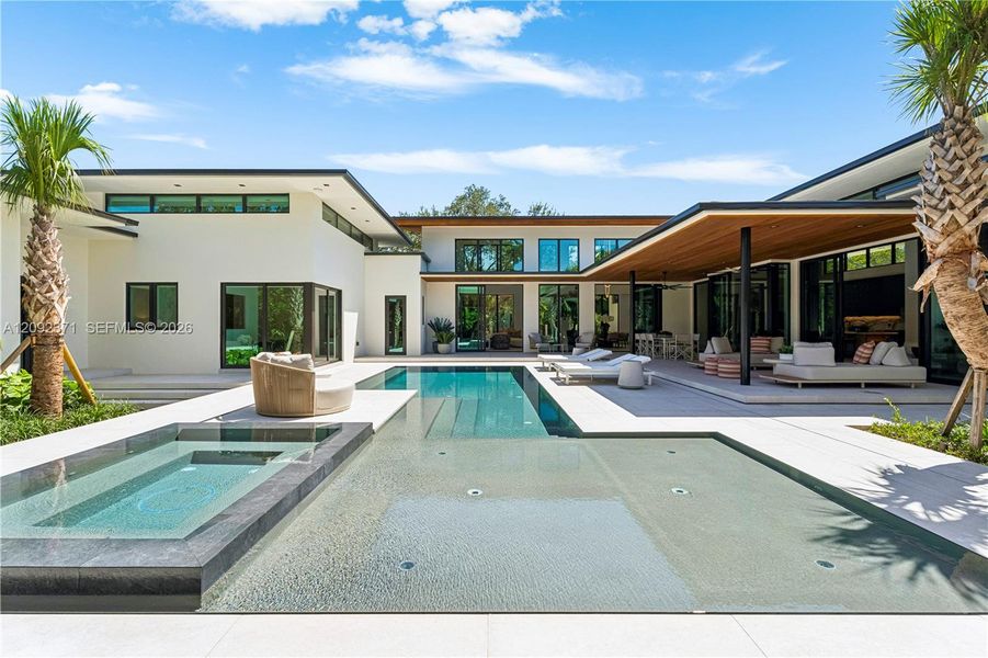 Exterior details and patio area of a home in , Pinecrest (Image 38).