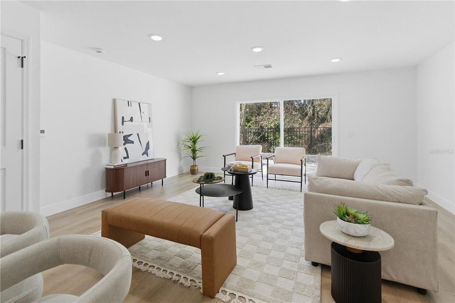 Furnished interior view inside a new home in , Altamonte Springs (Image 11).
