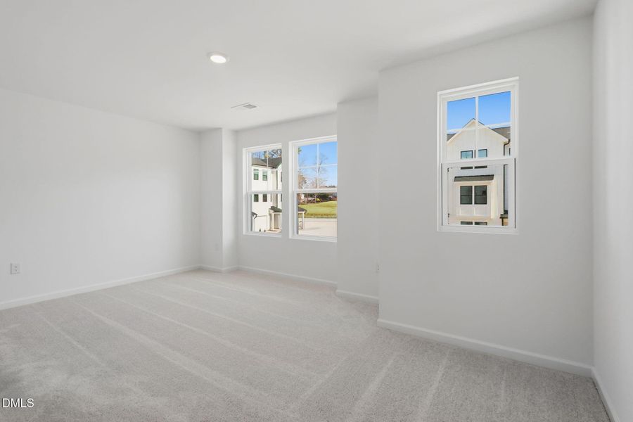 SUN_ElmGrove_Pic_Jackson_QMI_25_Bed2_2of