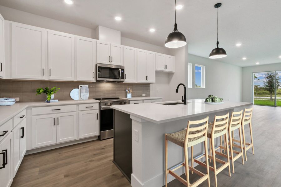 The Lauderdale - Kitchen