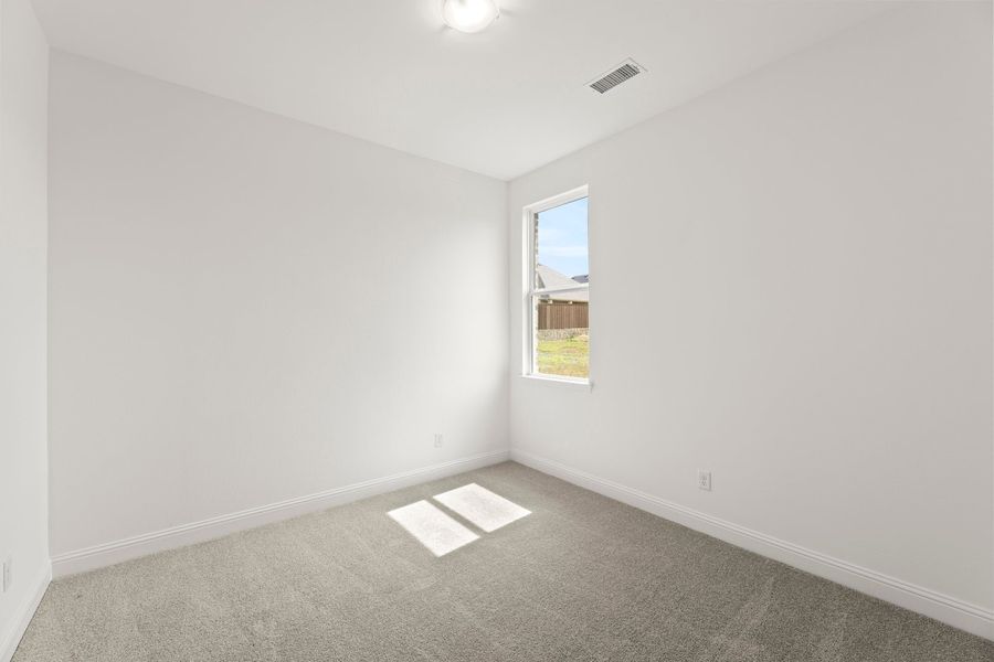 Spacious, unfurnished interior of a new home in Nelson Lake Estates, Rockwall (Image 24).
