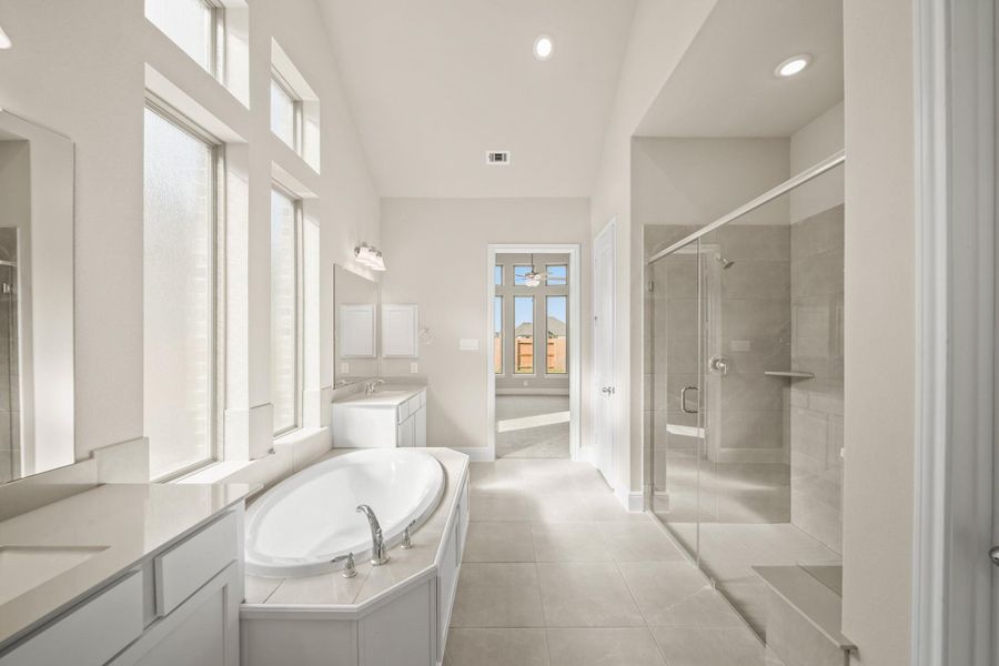 Furnished interior view inside a new home in Coastal Point, League City (Image 11).