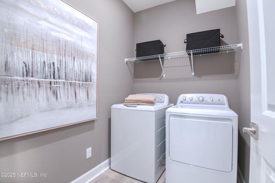 Furnished interior view inside a new home in Woodbridge, Fernandina Beach (Image 5).