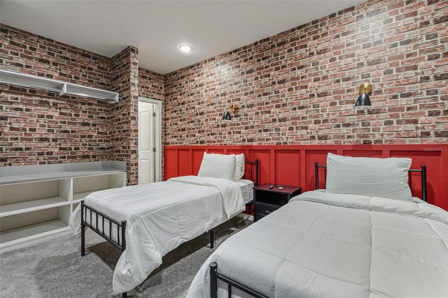 Furnished interior view inside a new home in , Orlando (Image 10).